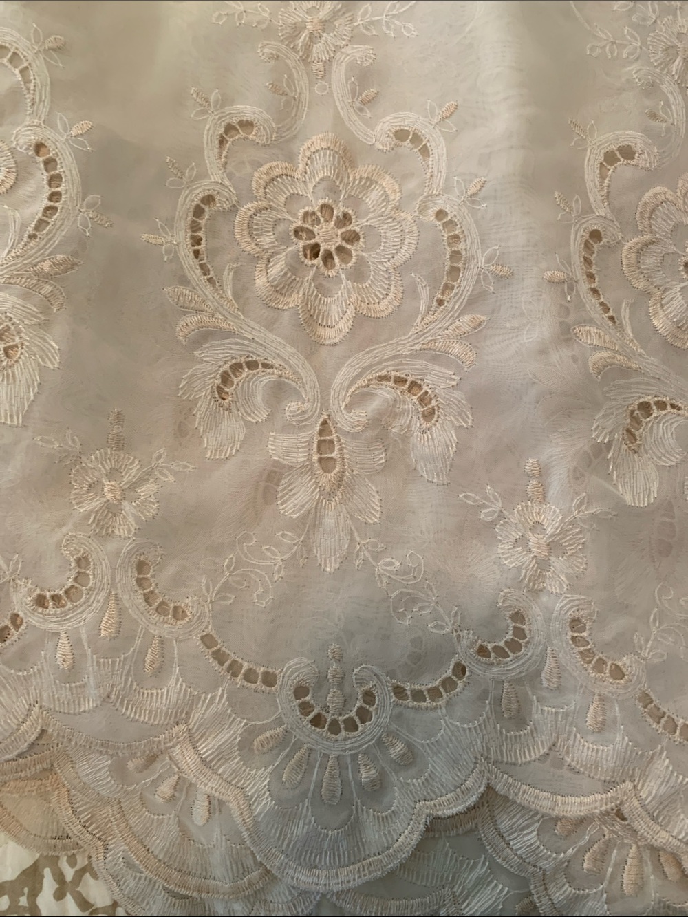 Cream-Colored Scalloped Embroidered Hem Valance Draw String Adjustment 120” Long